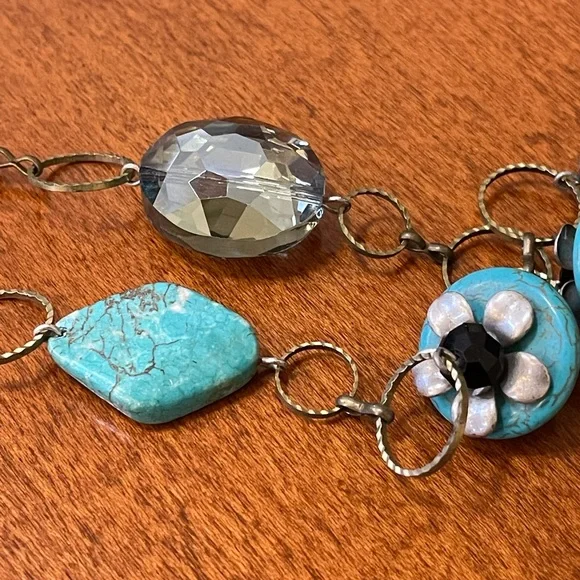 Sweet Romance Long Necklace - Picture 14 of 17